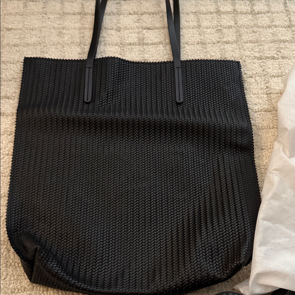 Chic Black Textured Tote Bag